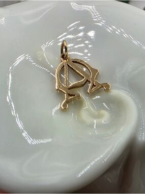 HTF Vintage James Avery Solid 14K Gold Retired Alpha Omega Charm Pendant Uncut